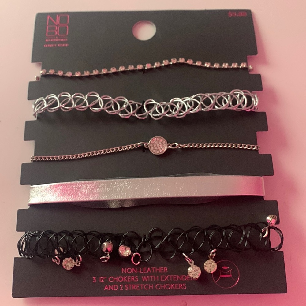 chokers